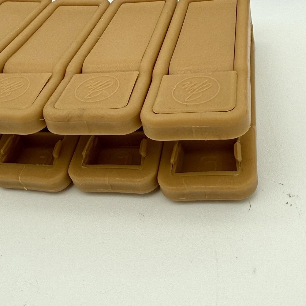 37 Joy Mangano Huggable Hangers Finger Clips Large Medium Blue Tan OEM Lot